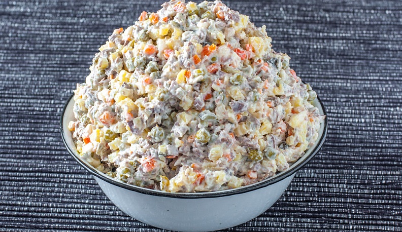 На вчерашний салат рот не раскрывай