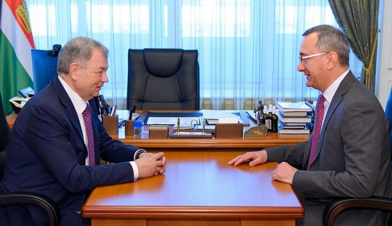 Губернатор Калужской области встретился с Анатолием Артамоновым