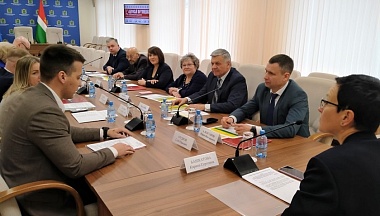 Подведены итоги областных конкурсов муниципальных и государственных служащих