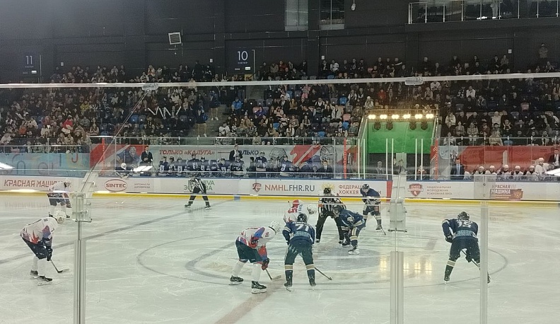 Калужские хоккеисты обыграли «Брянск»