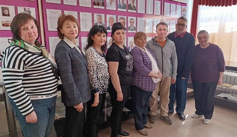 В Износках жителям рассказали, как сохранить память об участниках СВО для будущих поколений