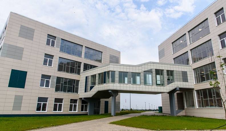 Владислав Шапша проверил готовность нового кампуса «Бауманки» к открытию