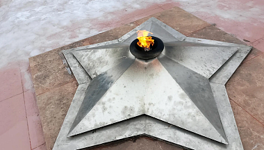 В Перемышле очистили вечный огонь после просьб в интернете