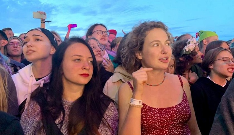 Группа «Дайте танк!» выступила на фестивале под Калугой 