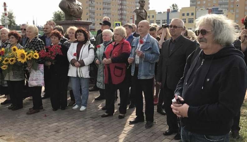 Аллея героев-авиаторов появилась на въезде в Балабаново