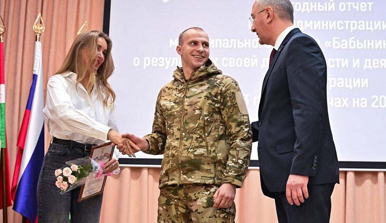 В Калужской области бойцам СВО передали беспилотник и УАЗ «Патриот»