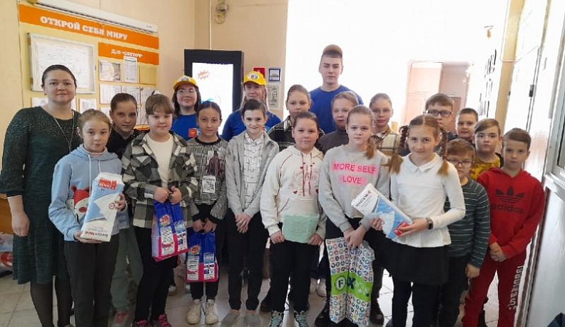 Людиновские школьники поддержали беженцев и солдат Российской армии