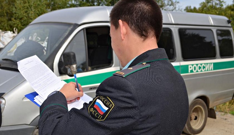 В Калуге приставы арестовали Porsche Cayenne за долги