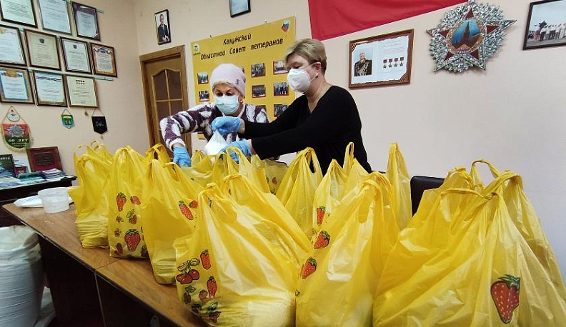 Одиноким ветеранам в Калужской области привезут продуктовую помощь
