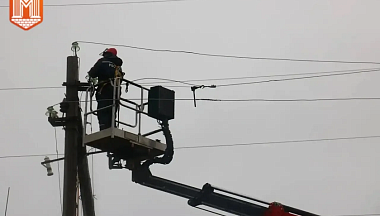 В Калужской области энергетики устраняют последствия непогоды