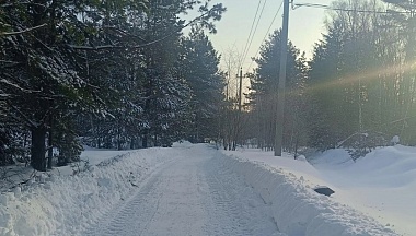 В Перемышльском округе по просьбе жителей почистили дорогу между двумя деревнями