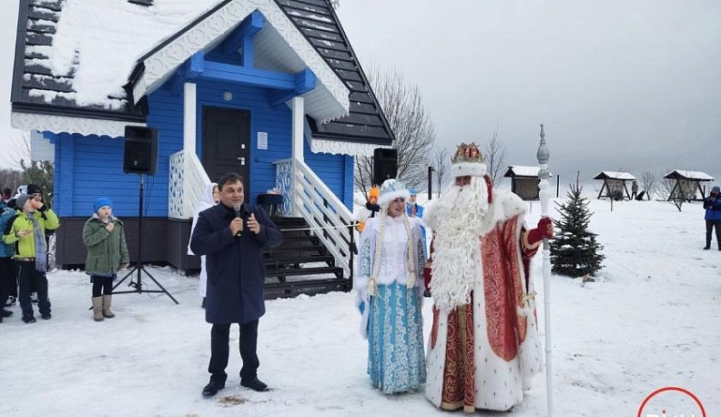 В парке-музее «Этномир» открылось отделение «Почты Деда Мороза»