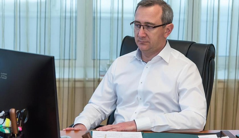 Владислав Шапша поручил приобрести машину для районного ФАПа