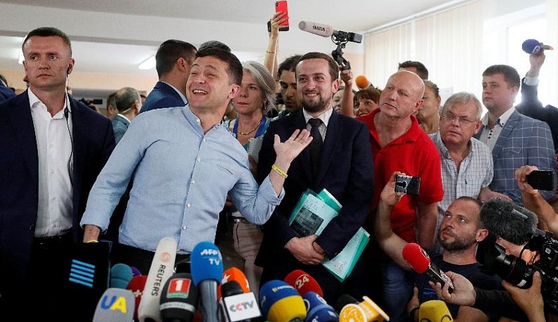 Народ выбрал слуг