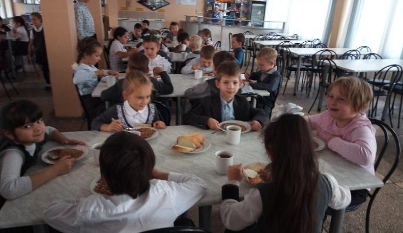 От сосисок - к овощам и фруктам