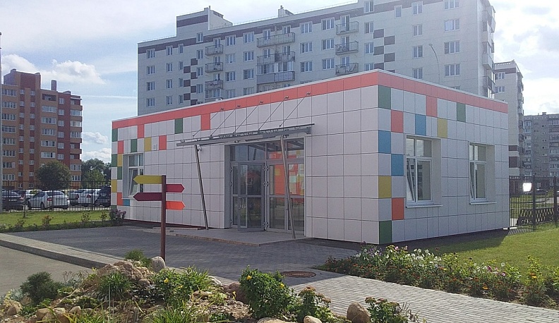 Глава калужского минобра показал образцовый КПП для защиты школ от террористов