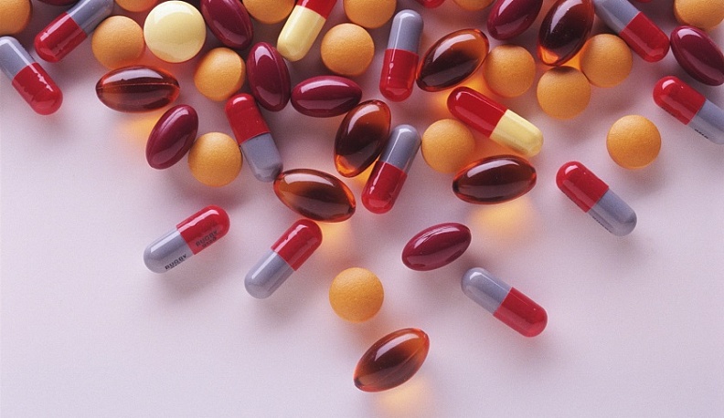 Владислав Шапша поручил минздраву организовать работу по доставке бесплатных лекарств для амбулаторных больных