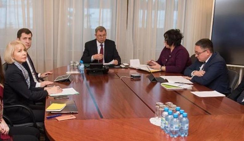 В Калуге обсудили реализацию нацпроекта «Безопасные и качественные автомобильные дороги»