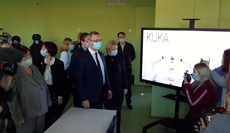 Владислав Шапша открыл обнинский «Кванториум» 