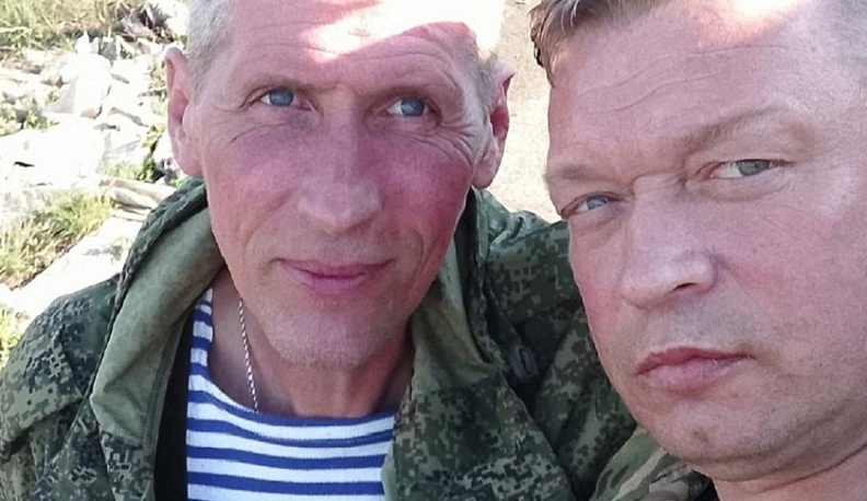 Преподаватель из Сухиничей получил благодарность за поддержку военнослужащих