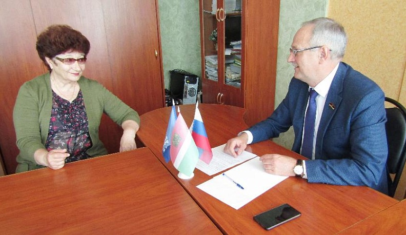 Депутат Законодательного Собрания Андрей Литвинов провёл приём граждан Спас-Деменского района