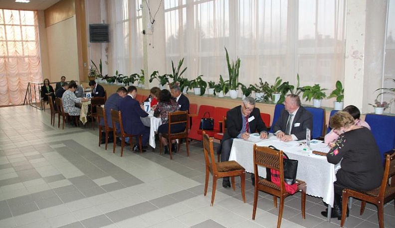 Управляющие делами учатся