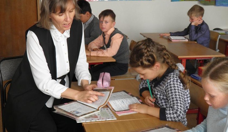 СЕРДЦЕ ОТДАЮ ДЕТЯМ