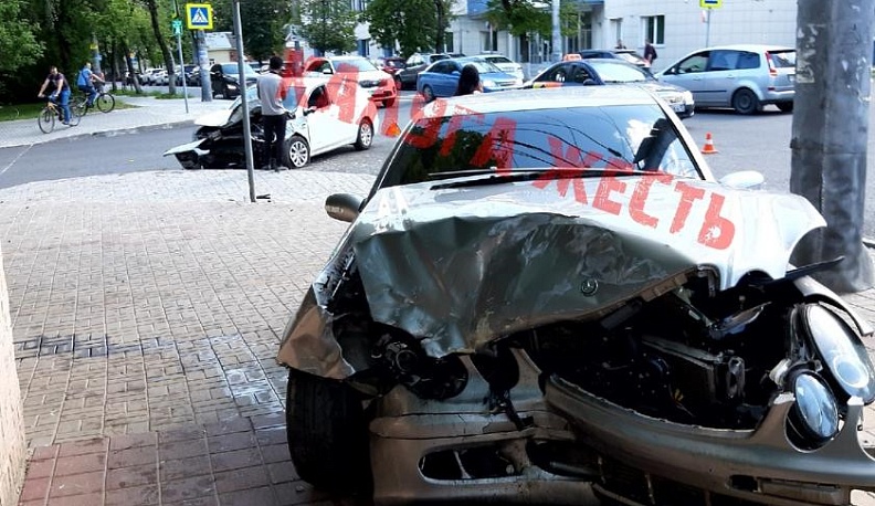 В центре Калуги в ДТП пострадали три человека 