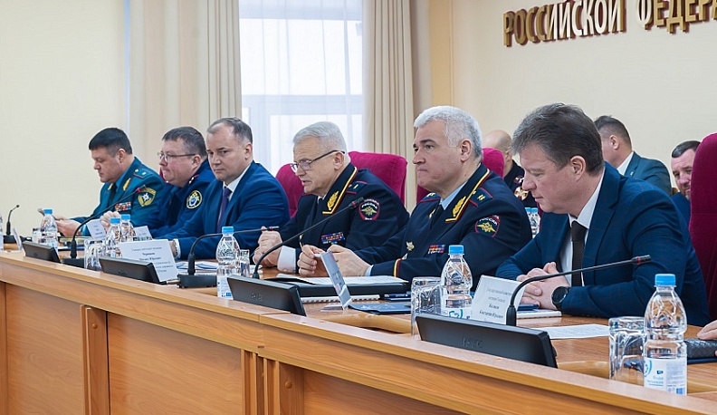 Сотрудники органов внутренних дел Калужской области подвели итоги оперативно-служебной деятельности в 2025 году