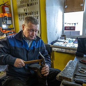 Пусть тает снег,  а не ваши ботинки!