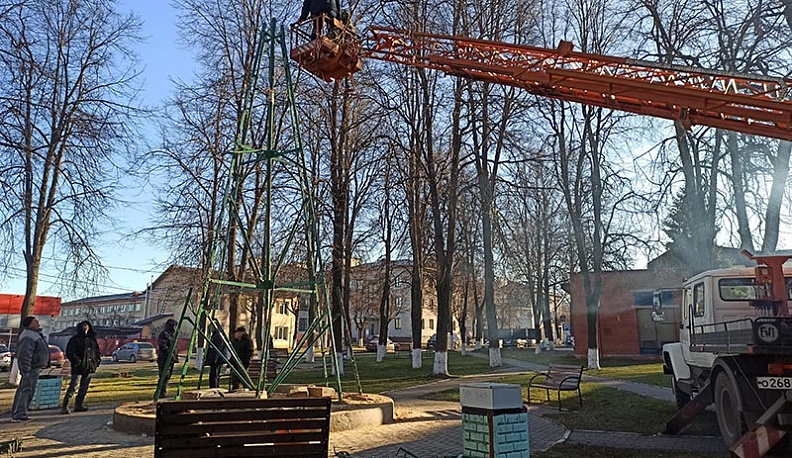 В Жукове планируют установить четыре новогодние ёлки