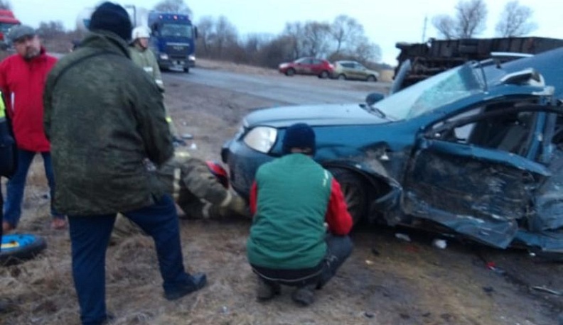 Водитель "Шевроле" погиб в аварии в Тарусском районе