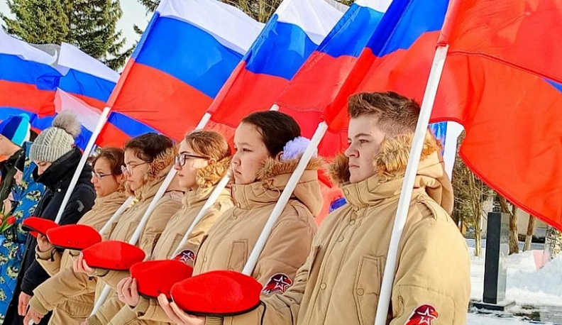 В Калужской области возложили цветы к памятнику воинам-интернационалистам