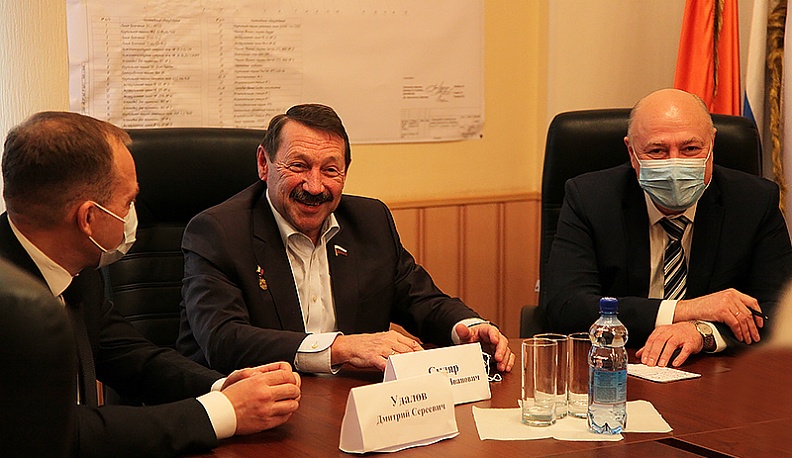 Депутат Госдумы РФ Геннадий Скляр побывал в Людинове с рабочим визитом