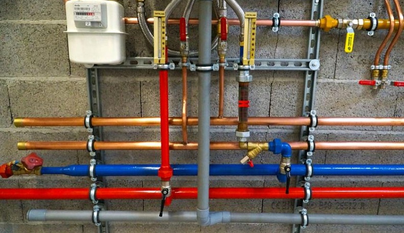 В Юхновском районе идет реконструкция водопроводных сетей