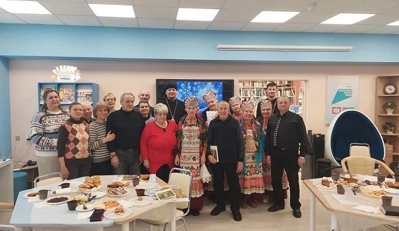 В Козельской библиотеке отметили Крещение Господне 