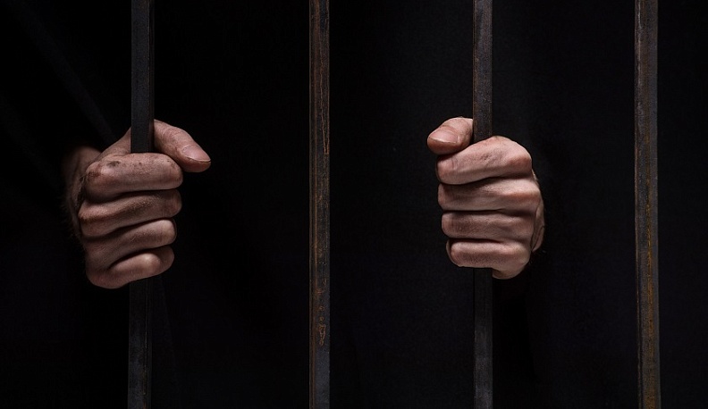 Выбросивший нигерийку в окно житель Балабанова сядет на 4 года