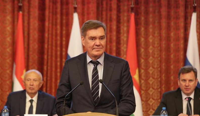 Областные парламентарии сформировали комитеты и выбрали сенатора