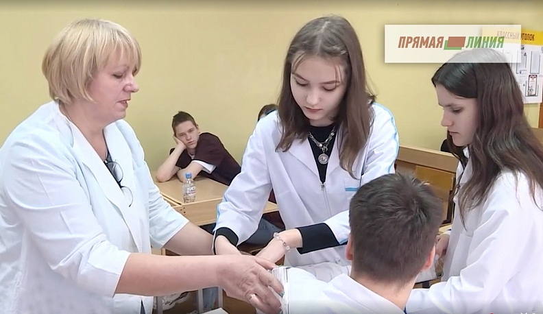 В медики – со школы