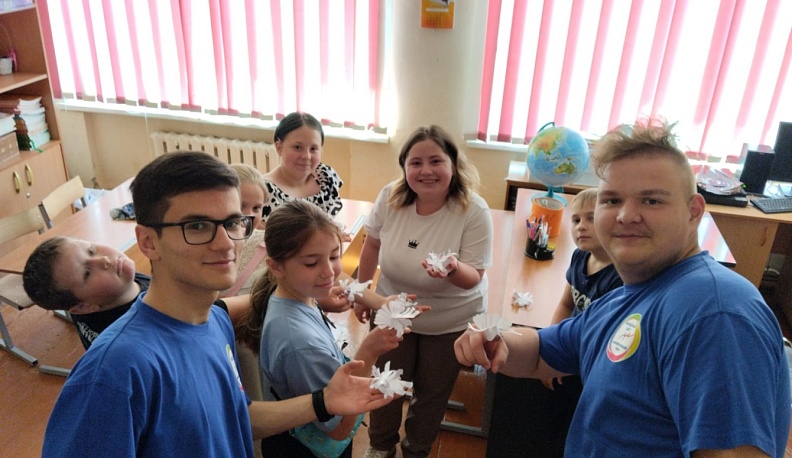 В Малоярославецких школах прошла акция «Голубь Мира»