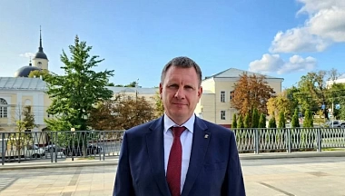 Геннадий Новосельцев поздравил калужских медиков с профессиональным праздником