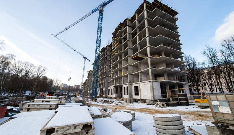 В Калужской области продолжат строительство дорог и домов, несмотря на кризис