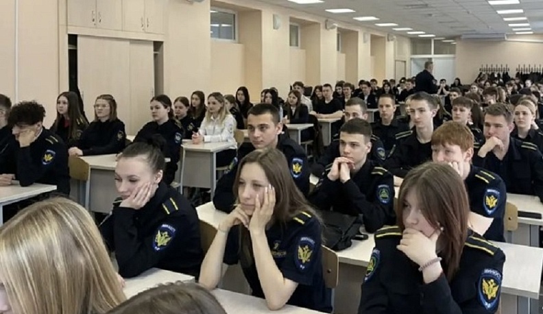 Офицер Росгвардии рассказал калужским студентам об аварии на Чернобыльской АЭС 