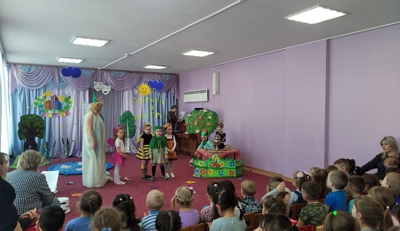 Юные ферзиковчане стали участниками театральных представлений