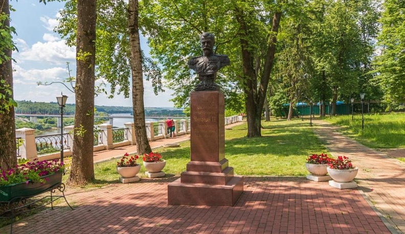 С царём в голове