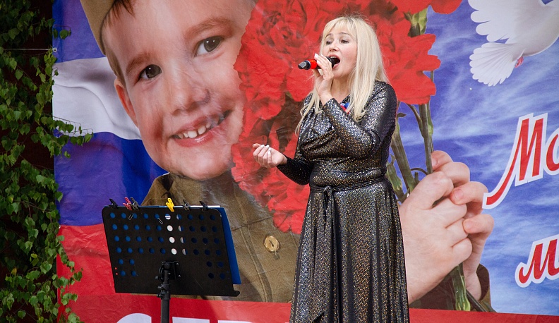 Жиздринцы отметили День России праздничным концертом