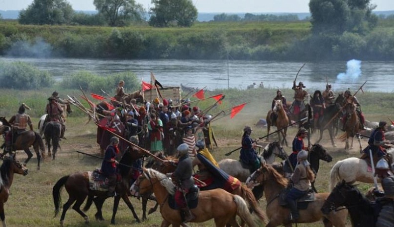 Калужан продолжают знакомить с «Региональной идентичностью»