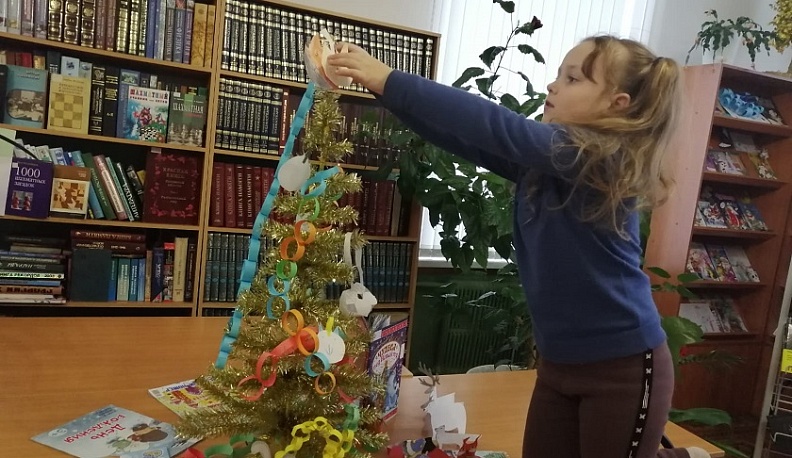 Модельная библиотека Корекозева приглашает детей на новогодние мастер-классы