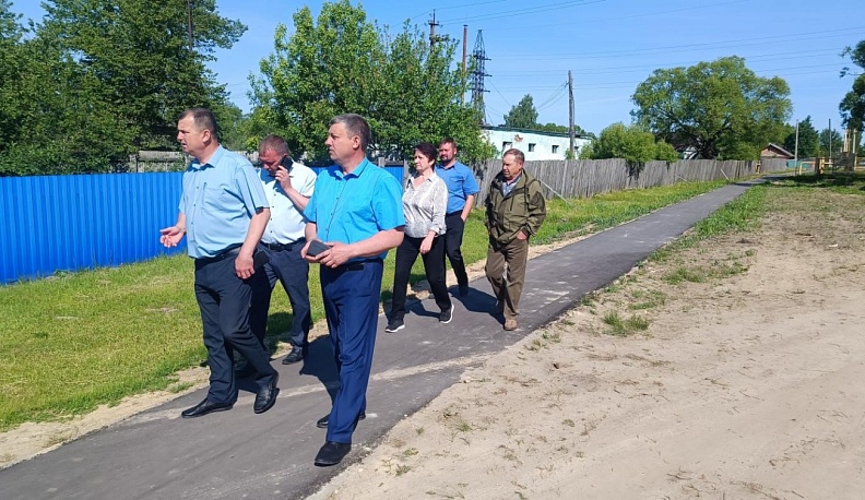 В Хвастовичах принят тротуар, построенный по программе КГС