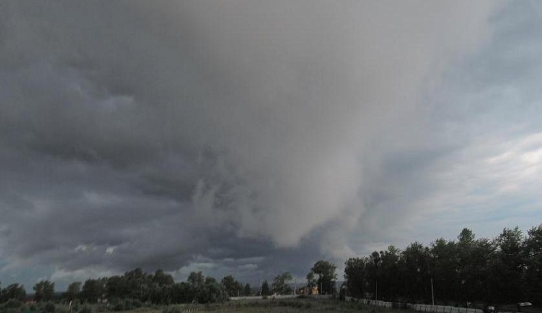 На Калужский регион надвигается гроза 